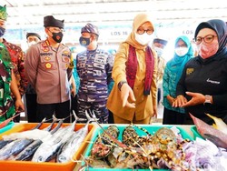 Buka Fish Market Festival, Bupati Ipuk Dorong Diversifikasi Usaha Nelayan