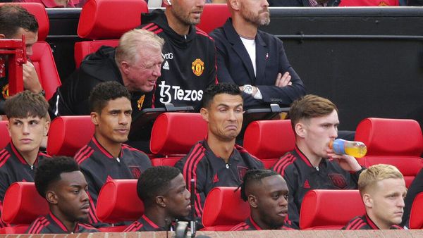 Ketika Cristiano Ronaldo Lebih Banyak Cemberut Dibanding Nge-shoot