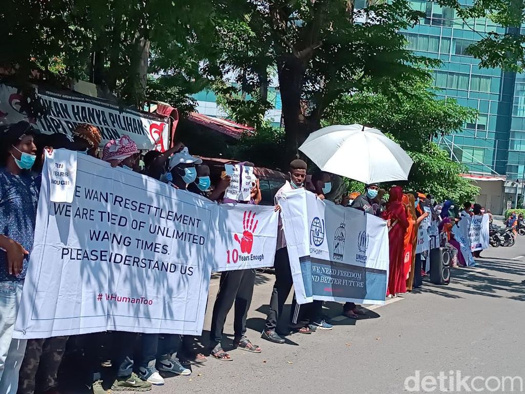 Merasa Diperlakukan Tak Adil, Pengungsi Somalia Demo UNHCR di Medan