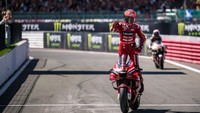Valentino Rossi Bantu Pecco Bagnaia Juara MotoGP Inggris 2022