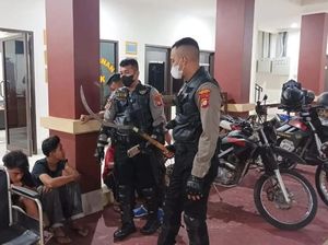 Hendak Tawuran, Tiga Remaja Bersajam di Depok Diamankan Polisi