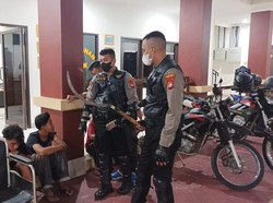 Hendak Tawuran, Tiga Remaja Bersajam di Depok Diamankan Polisi