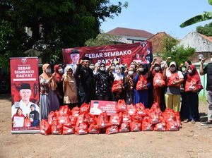 Jelang HUT RI, Relawan Ganjar Sebar Sembako Rakyat di Majalengka