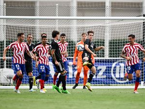 Laga Pramusim: Morata Hat-trick, Atletico Gasak Juventus 4-0