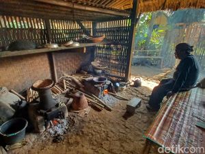 Mengenal Kampung Cikondang yang Pertahankan Kearifan Lokal di Era Modern Mengenal Kampung Cikondang yang Pertahankan Kearifan Lokal di Era Modern