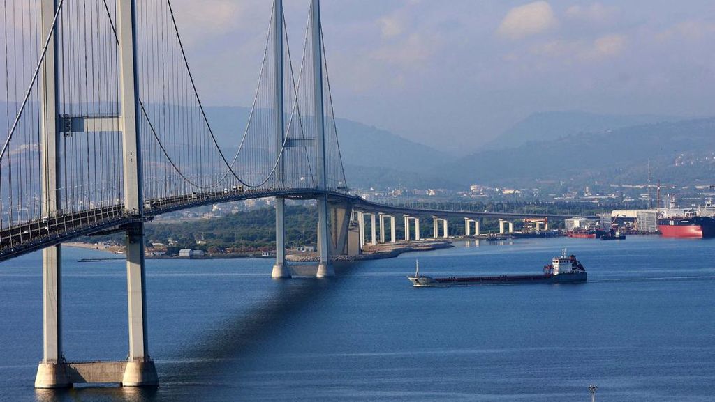 Kapal Kargo Angkut Gandum Ukraina Tiba di Turki Kapal Kargo Angkut Gandum Ukraina Tiba di Turki