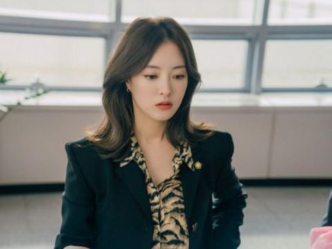 Lee Se Young di 'The Law Cafe'