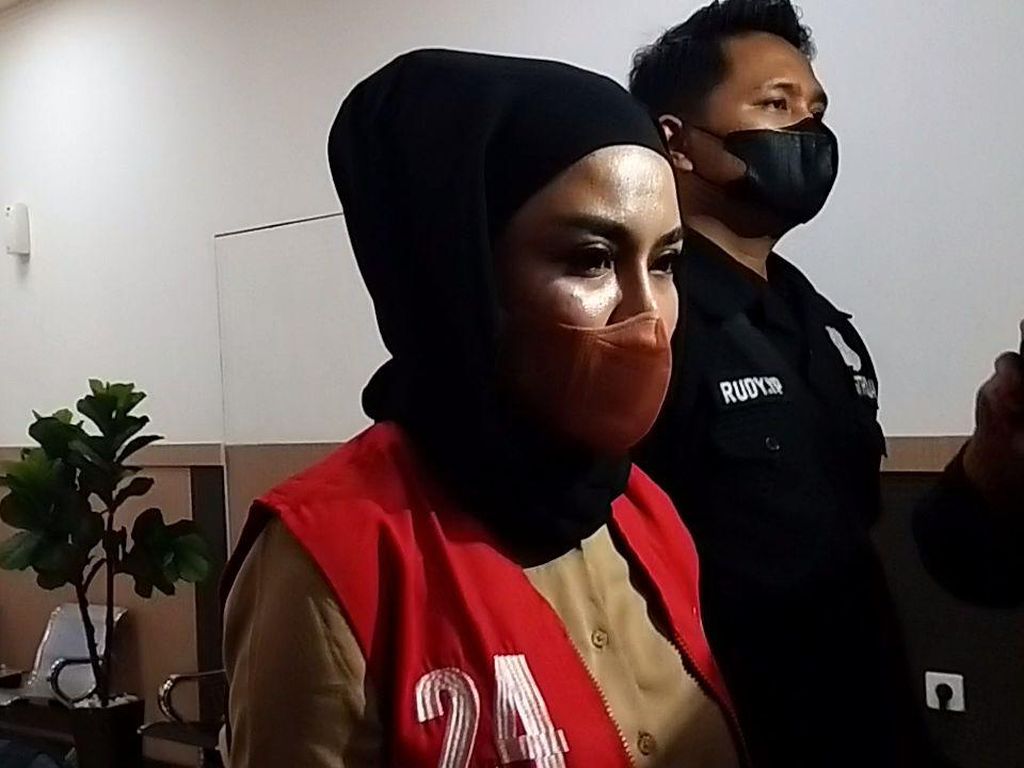 Marissya Icha Kecewa Tak Ada Permohonan Maaf dari Medina Zein Marissya Icha Kecewa Tak Ada Permohonan Maaf dari Medina Zein