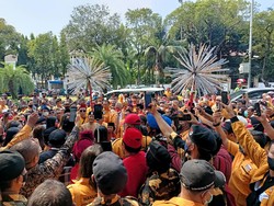 Daftar ke KPU, Partai Hanura Bawa Kebudayaan Palang Pintu