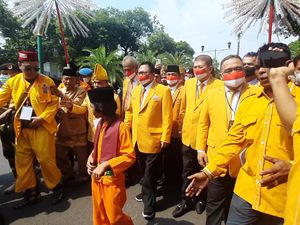 Dipimpin OSO, Hanura Daftar Pemilu 2024 ke Kantor KPU