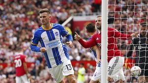 Foto: Pascal Gross, Sang Penghancur Manchester United