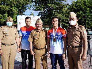 Bupati Dukung Atlet Balap Sepeda Asal Garut Tanding di Eropa Bupati Dukung Atlet Balap Sepeda Asal Garut Tanding di Eropa