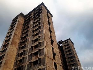 Rusun Pengabdi Setan 2 Ditutup karena Ramai, Cuma Boleh Foto dari Luar Rusun Pengabdi Setan 2 Ditutup karena Ramai, Cuma Boleh Foto dari Luar