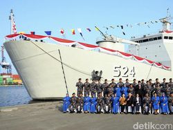 Mantap! KRI Teluk Calang-524 Buatan RI Sukses Diresmikan