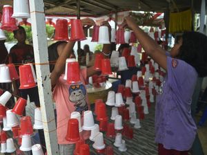 7 Cara Memperingati Hari Kemerdekaan, Pasang Bendera Sampai Gotong Royong 7 Cara Memperingati Hari Kemerdekaan, Pasang Bendera Sampai Gotong Royong