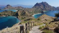 Tersihir Kecantikan Pulau Padar yang Tengah dalam Sorotan