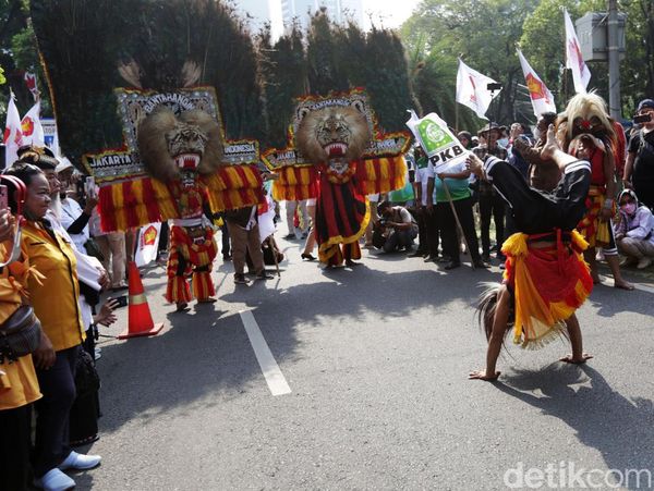 Reog hingga Drum Band Ramaikan Pendaftaran Gerindra dan PKB ke KPU