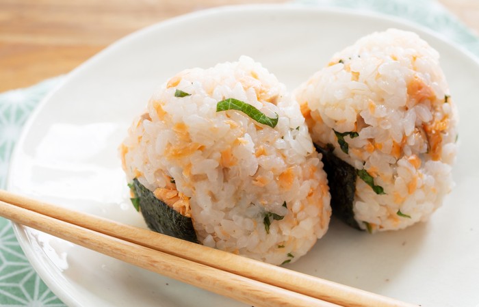 Resep Onigiri Salmon