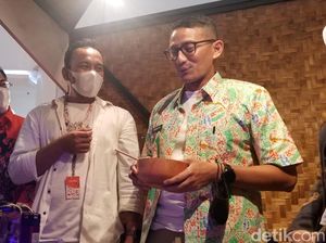 Kunjungi Pameran UMKM AKI 2022 di Jember, Menparekraf: Semua Saya Beli