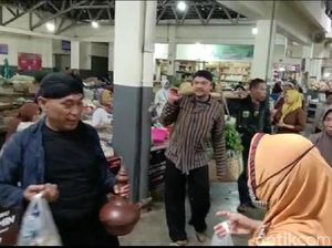 Menengok Sedekah Pasar ala Pedagang Pacitan Menengok Sedekah Pasar ala Pedagang Pacitan