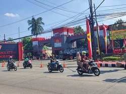 Mobil Taktis Masih Bersiaga di Depan Mako Brimob