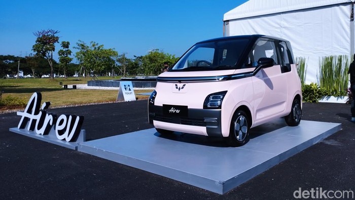 Wuling Air ev Mulai Diproduksi di Indonesia Wuling Air ev Mulai Diproduksi di Indonesia