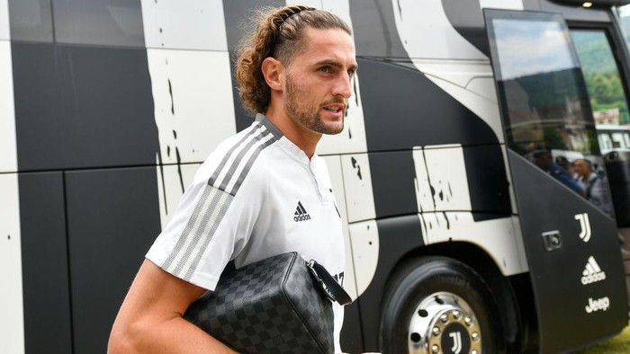 Adrien Rabiot of Juventus FC arrives for the Pre-season Friendly match between Juventus A and Juventus B at Campo Comunale Gaetano Scirea in Villar Perosa (Italy), on August 04th, 2022. (Photo by Giuliano Marchisciano/Mondadori Portfolio via Getty Images)