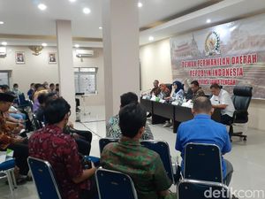 Tolak Outsourcing, Tenaga Honorer di Jateng Minta Seleksi ASN Jalur Afirmasi Tolak Outsourcing, Tenaga Honorer di Jateng Minta Seleksi ASN Jalur Afirmasi