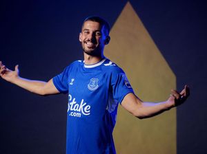 Conor Coady: Lulusan Liverpool, Kini Berseragam Everton Conor Coady: Lulusan Liverpool, Kini Berseragam Everton
