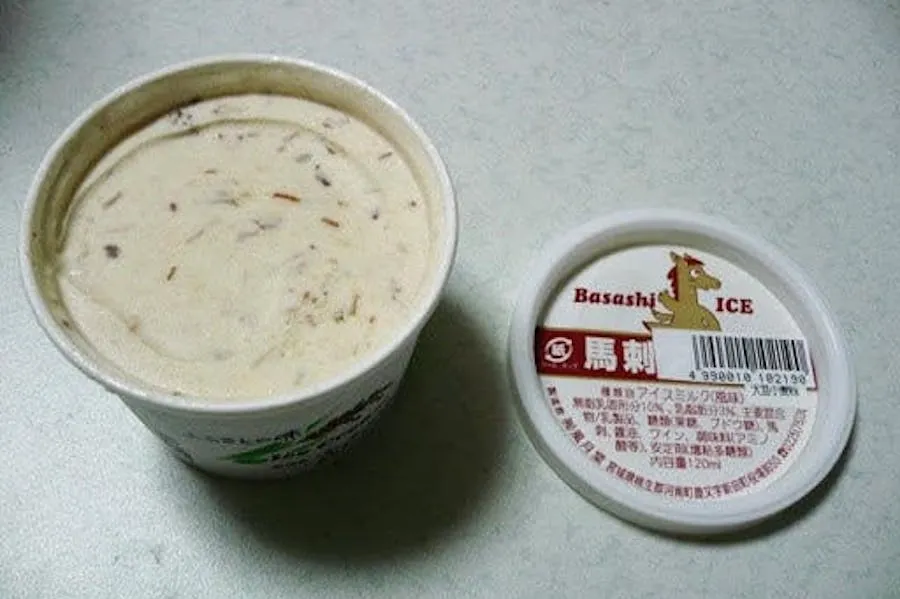 Es Krim Rasa Daging Kuda Mentah