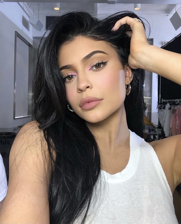 Lipstick matte warna nude yang dipopulerkan Kylie/