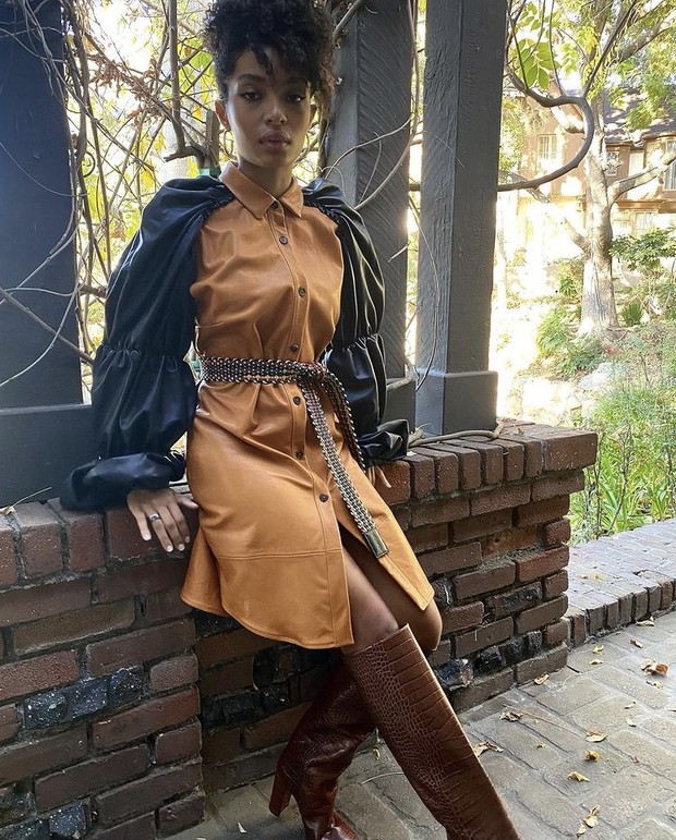 Foto: instagram.com/yarashahidi Koordinasi tekstur berbeda dalam outfit Yara Shahidi/