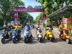 Ide Sambut HUT RI ke-77: Motoran ke Pantai Krui lampung