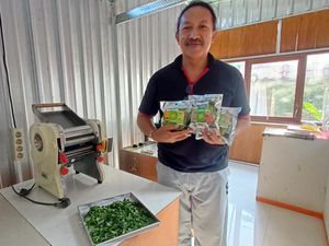 Kurangi Efek Penggunaan Ponsel pada Anak, Sumerta Bikin Mie Kelor Gud Kurangi Efek Penggunaan Ponsel pada Anak, Sumerta Bikin Mie Kelor Gud