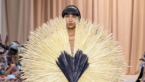 10 Koleksi Busana Unik Jean Paul Gaultier Couture 2022
