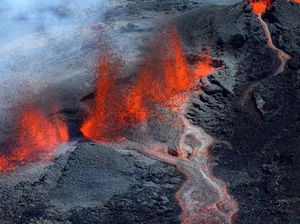 Peneliti London Ungkap Jalur Magma yang Tak Biasa di Gunung Berapi