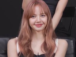 Lisa BLACKPINK Bikin Pangling dengan Rambut Baru, Fans Duga Pakai Wig