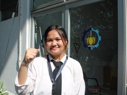 Cerita Hasna, Mahasiswa Termuda di ITS Berusia 15 Tahun