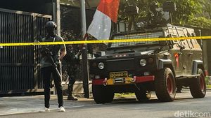 Mobil Taktis Disiagakan di Rumah Ferdy Sambo