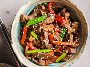 Resep Beef Teriyaki Wijen ala Restoran yang Gurih Nampol