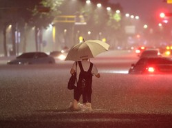 Kereta Bawah Tanah di Korea Selatan Terendam Banjir Akibat Hujan Ekstrem