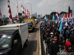 Penampakan Long March Massa Buruh di Sejumlah Lokasi
