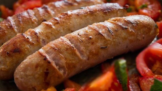 daging olahan / foto : pexels.com/malimaeder