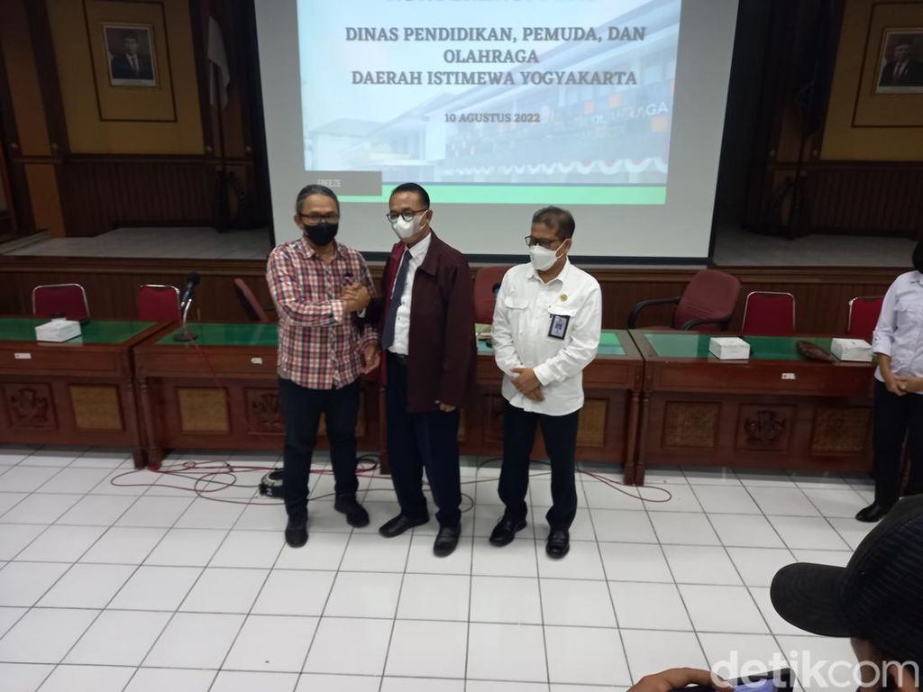 Ortu Siswa-Sekolah Berdamai, Penanganan Kasus Pemaksaan Hijab Jalan Terus Ortu Siswa-Sekolah Berdamai, Penanganan Kasus Pemaksaan Hijab Jalan Terus