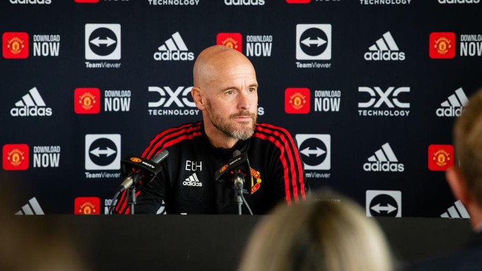 MANCHESTER, ENGLAND - AUGUST 05: Manager Erik ten Hag of Manchester United speaks during a press conference at Carrington Training Ground on August 05, 2022 in Manchester, England. (Photo by Ash Donelon/Manchester United via Getty Images)