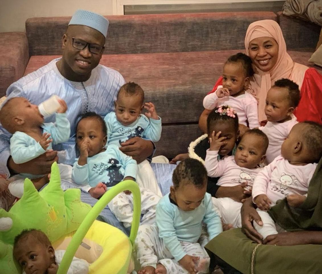 Halima Cessi, Perempuan Muda dengan Bayi Kembar 9