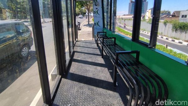 Sederet Halte Bus Trans Jatim di Gresik