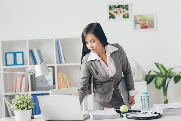 perempuan memiliki  kemampuan sebagai pengontrol keuangan yang terbaik(Foto: freepik.com/pressfoto)