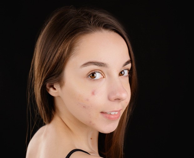 kebiasaan di malam hari yang bikin kulit lebih cepat tua dan tidak bercahaya