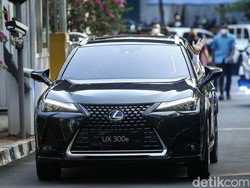 Lexus UX-300e Jadi Mobil Resmi KTT G20, Paspampres Langsung Test Drive